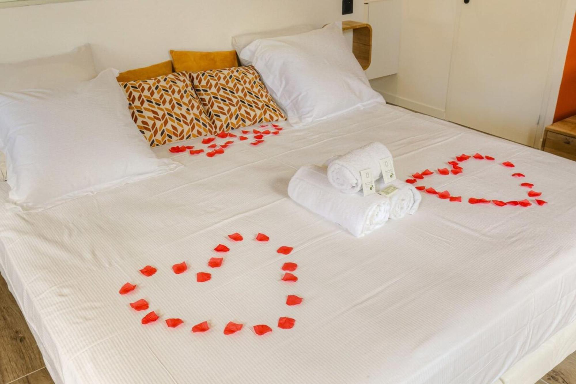 Romantique Et Sensuelle Dardilly Exteriör bild
